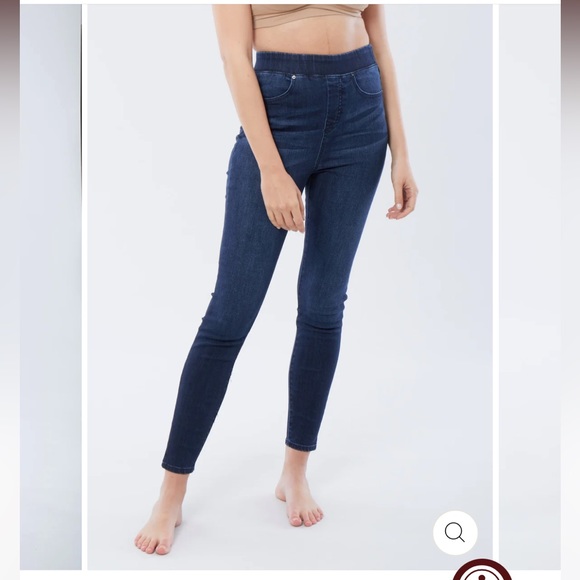 Ingrid & Isabel Postpartum Pull on Jeans - NWT! - Picture 2 of 6